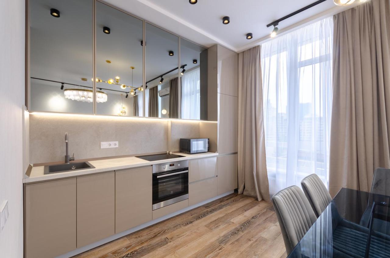 Petrovdom Ж38 In Luxury Apartments At 68 Zhylyanska Street,38 Perlyna Kiev Extérieur photo