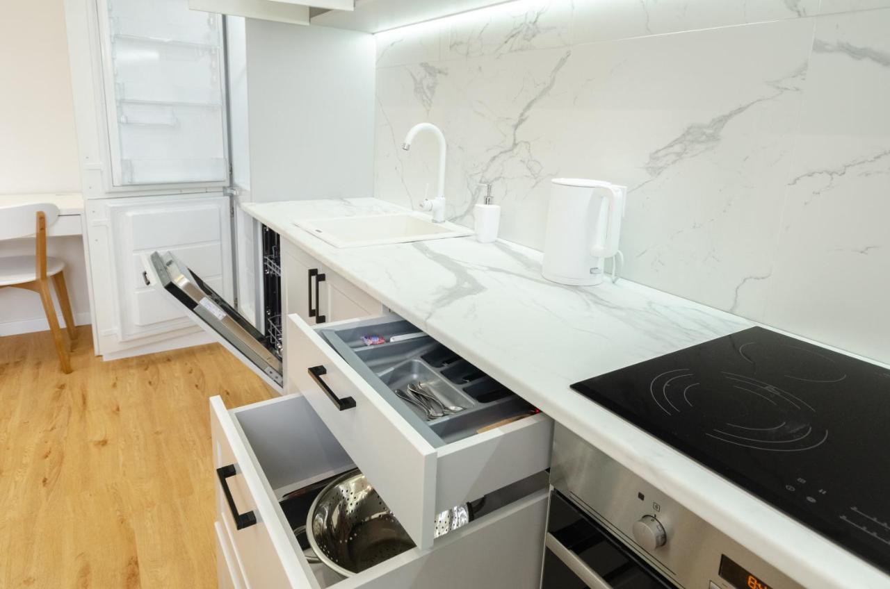 Petrovdom Ж38 In Luxury Apartments At 68 Zhylyanska Street,38 Perlyna Kiev Extérieur photo