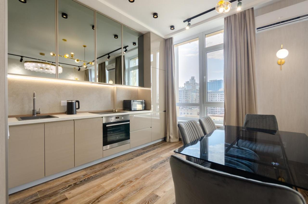 Petrovdom Ж38 In Luxury Apartments At 68 Zhylyanska Street,38 Perlyna Kiev Extérieur photo