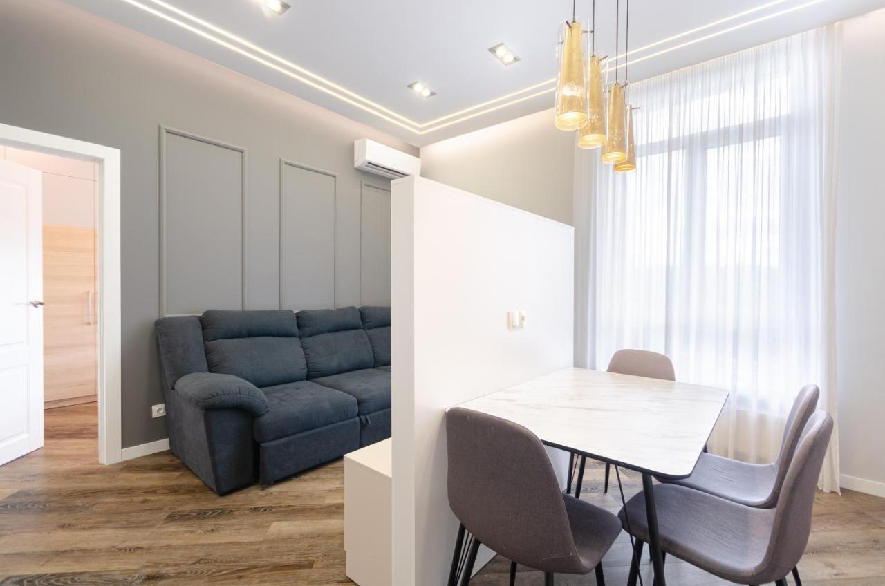 Petrovdom Ж38 In Luxury Apartments At 68 Zhylyanska Street,38 Perlyna Kiev Extérieur photo