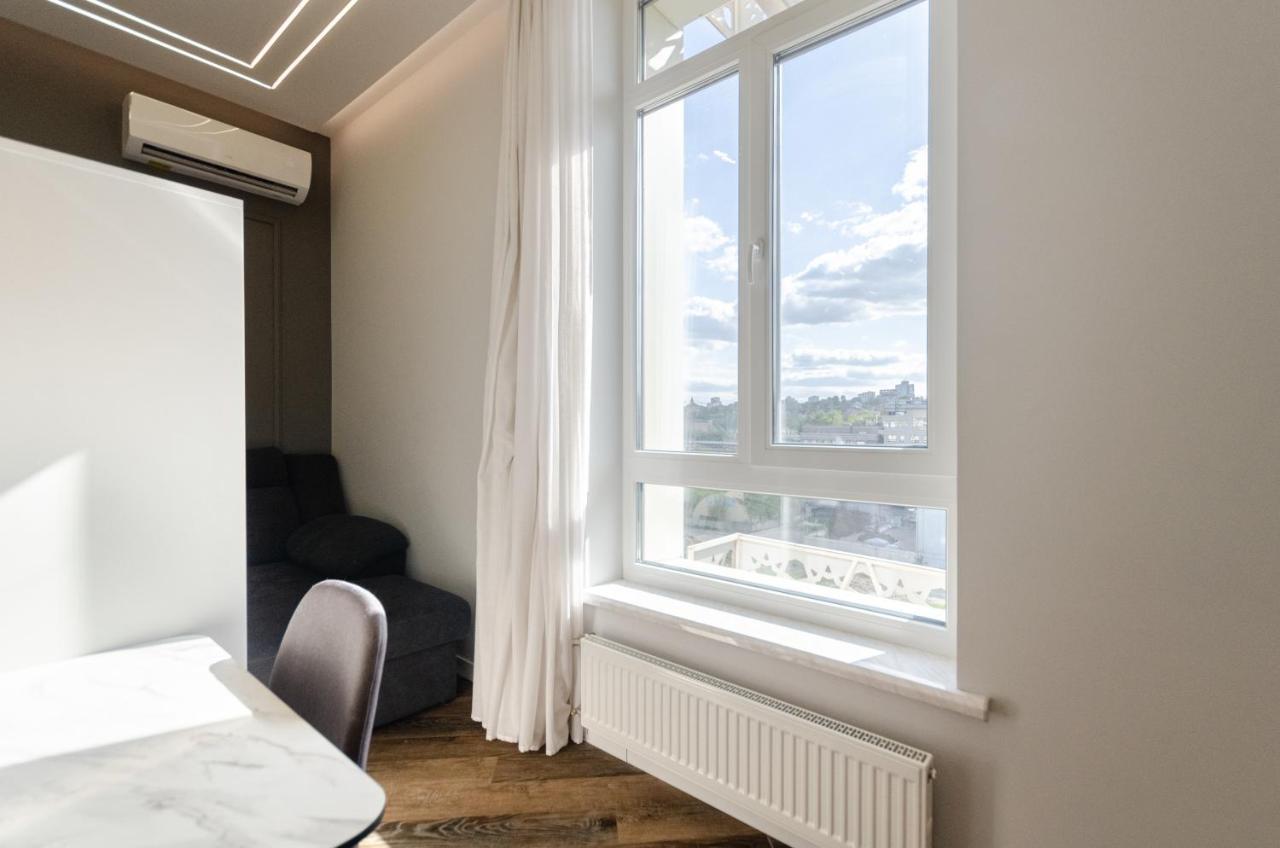 Petrovdom Ж38 In Luxury Apartments At 68 Zhylyanska Street,38 Perlyna Kiev Extérieur photo